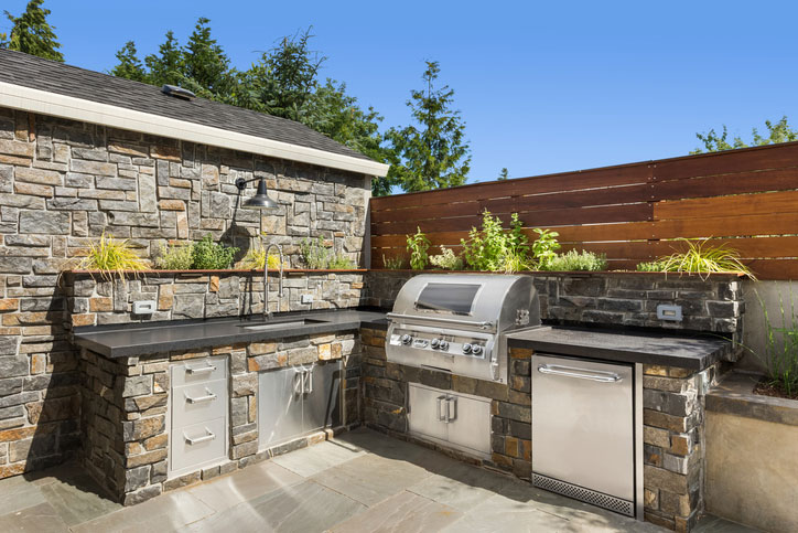 Will an Outdoor Kitchen Increase Home Value?