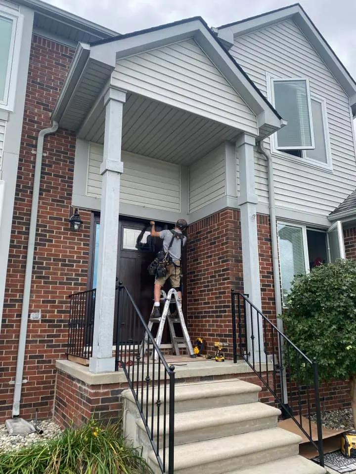Before: cultured stone porch columns job before work started